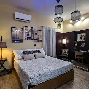 https://thiago-luxury-home.sicilyhotelsitaly.net
