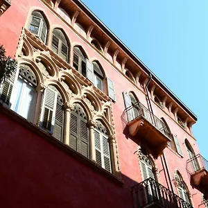 https://suite-della-scala.hotelinveneto.com
