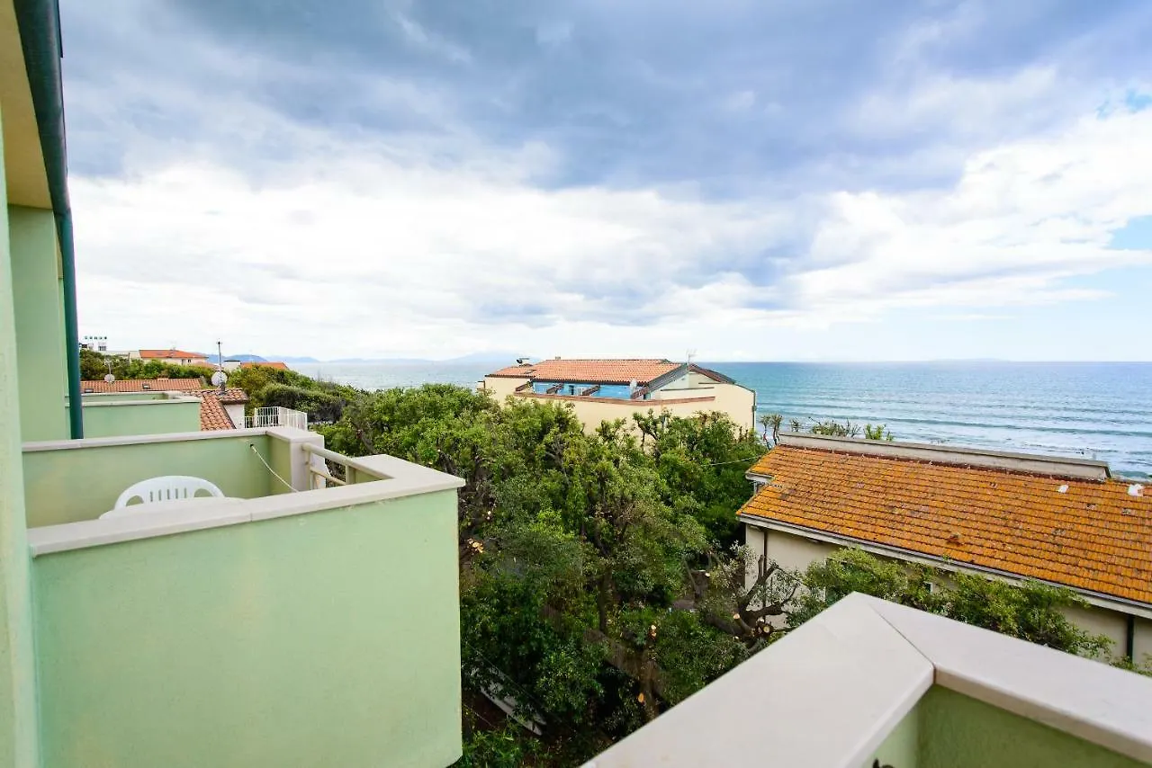 סן וינצ'נזו Hotel Villa Marcella